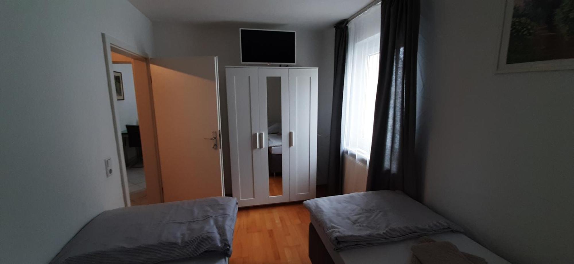 Fewo Reutlingen Heinestrasse Szoba fotó
