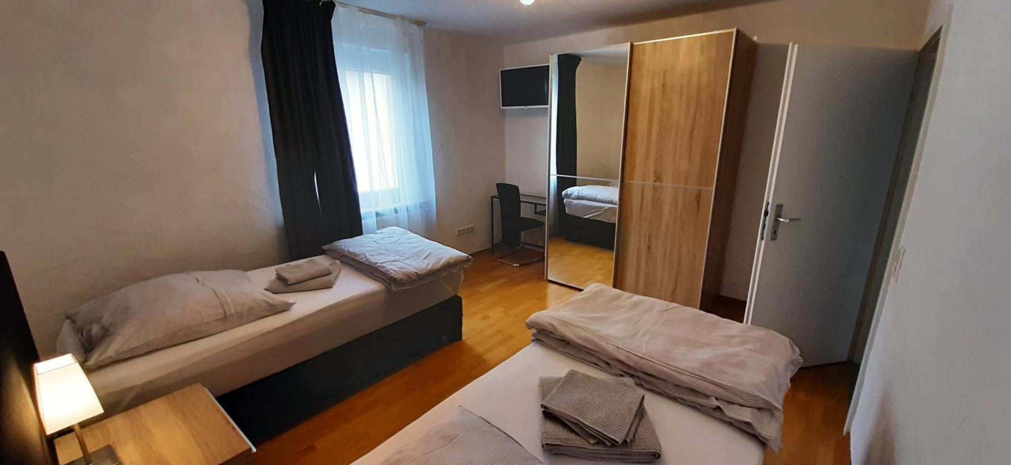 Fewo Reutlingen Heinestrasse Szoba fotó